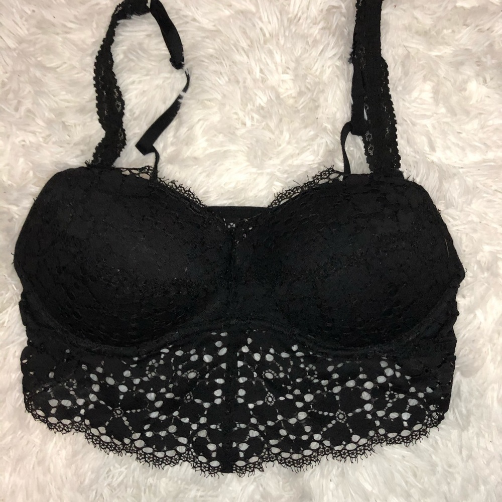 Victoria’s Secret black lace bralette